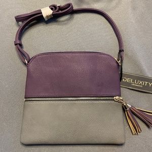 Crossbody purse